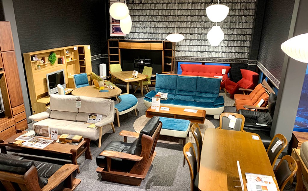 ながの家具 宮崎店のショールーム内観